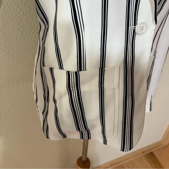 Sanctuary Crafted & Tailored white black striped blazer jacket NEW SMALL - Picture 4 of 8